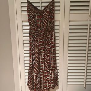 Parker strapless sundress size M. Great red and black and cream pattern!